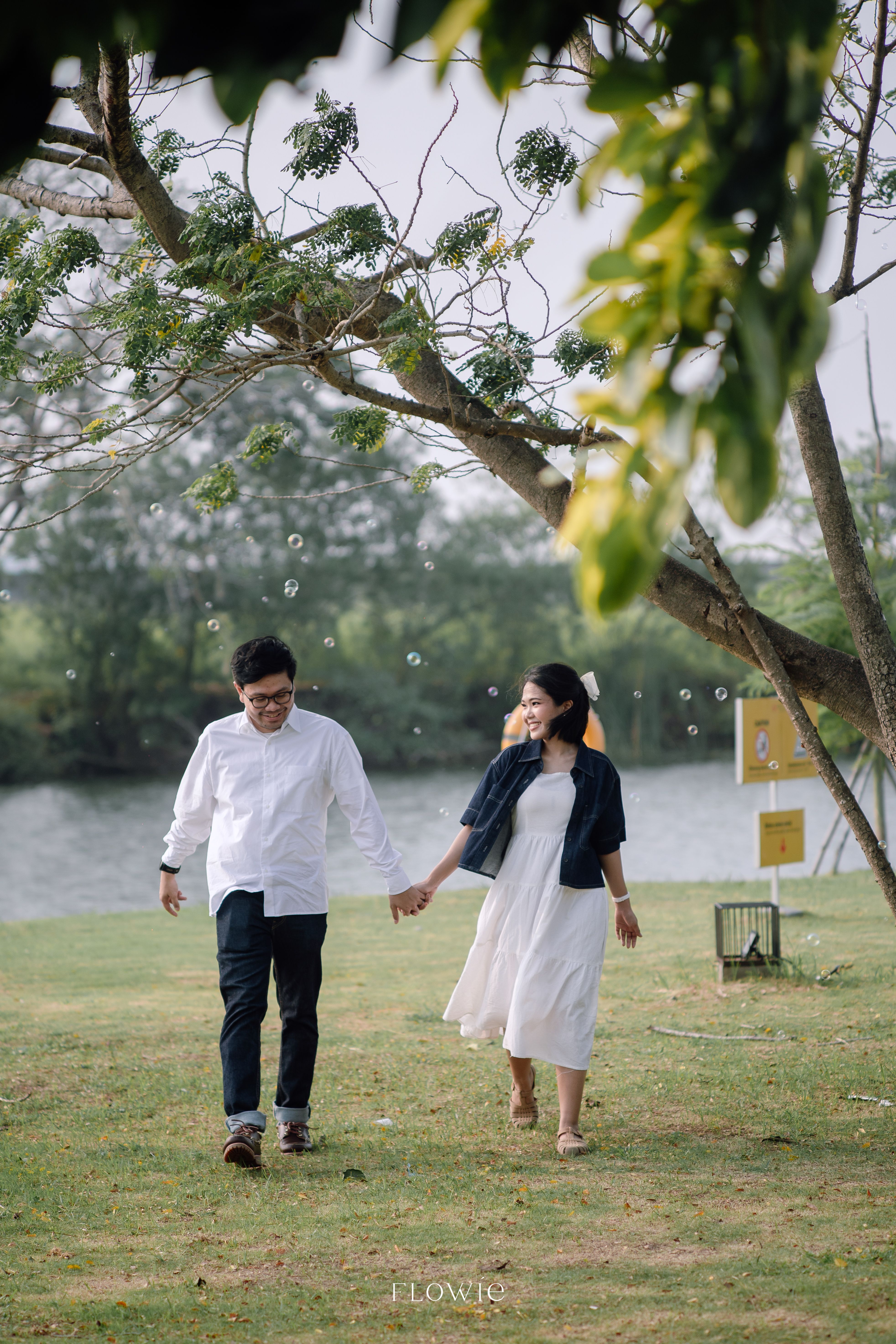 Couple moment